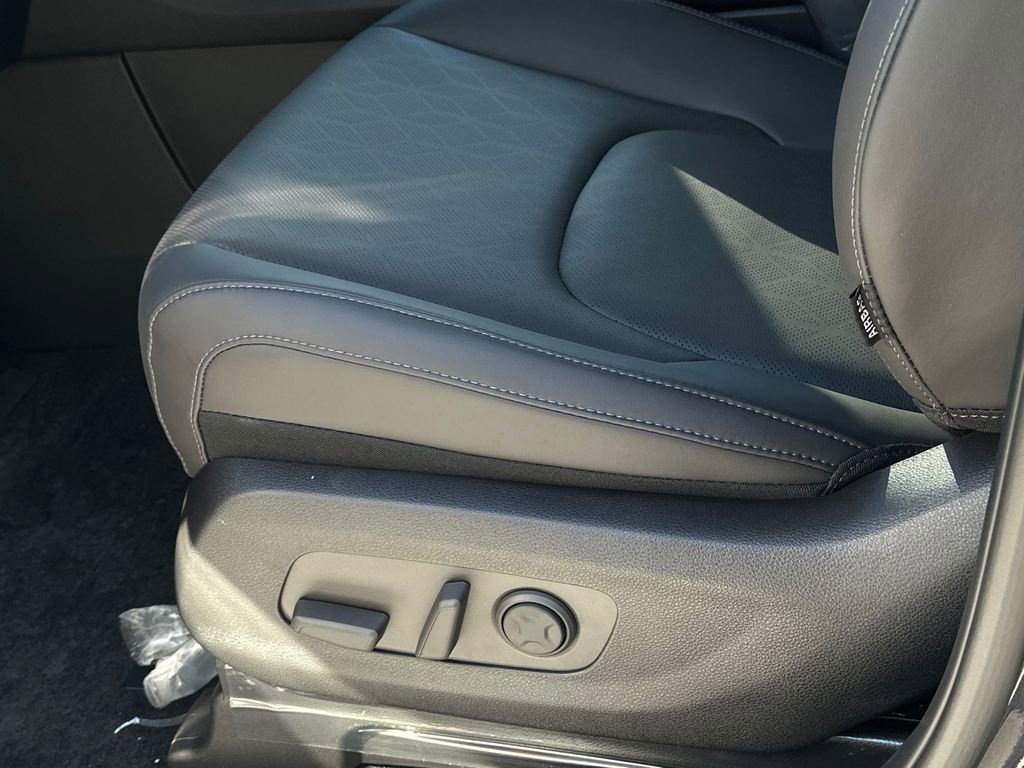 New 2026 Kia Carnival SX w/ SX Dark Edition Package image 21