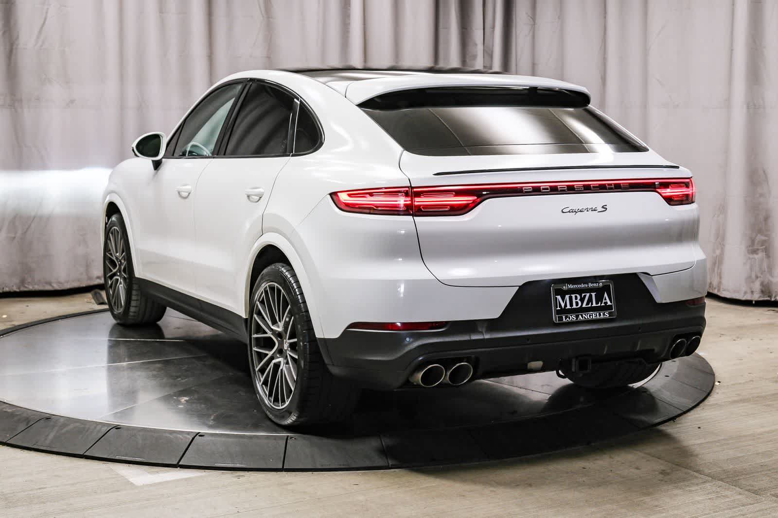 Used 2020 Porsche Cayenne S AWD/4WD image 2