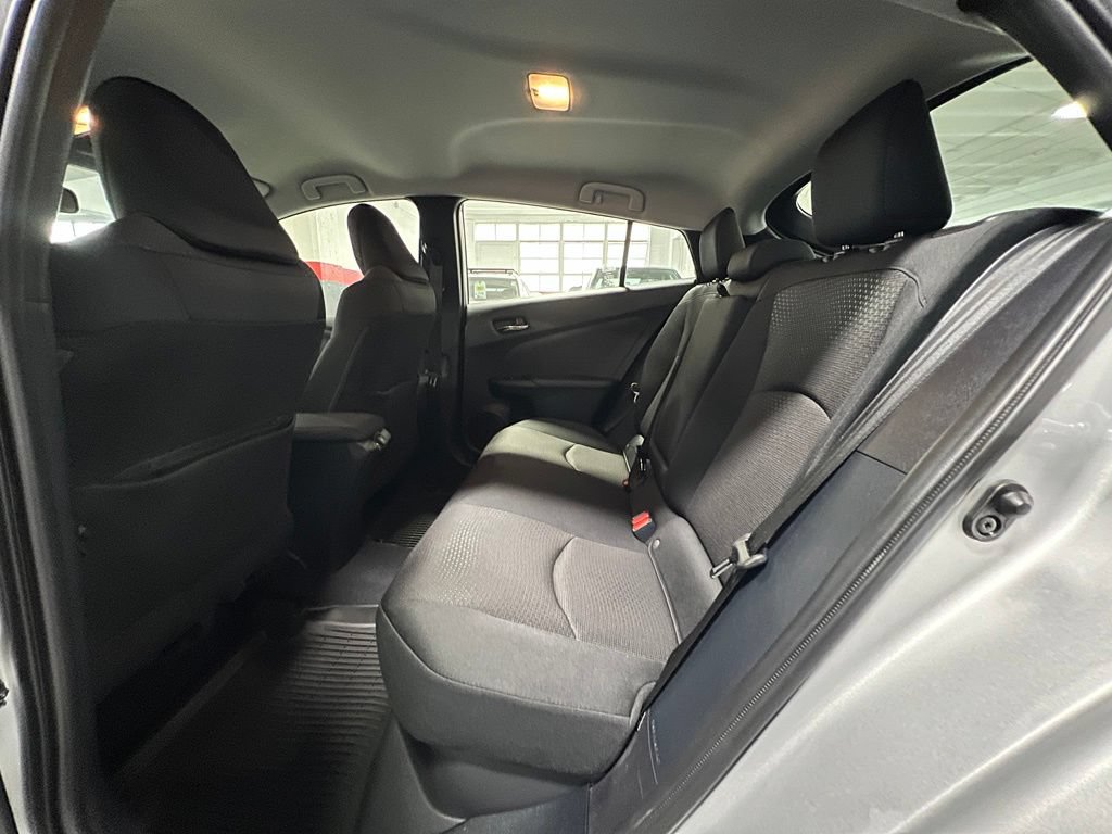 Certified 2022 Toyota Prius LE FWD image 12