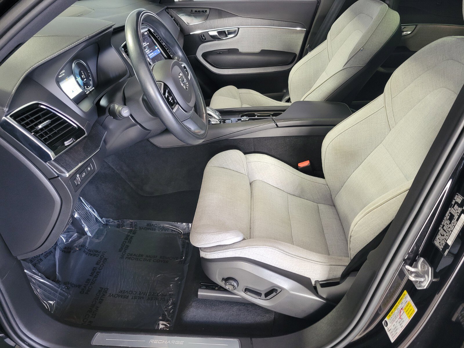 Used 2021 Volvo XC90 T8 Inscription image 11