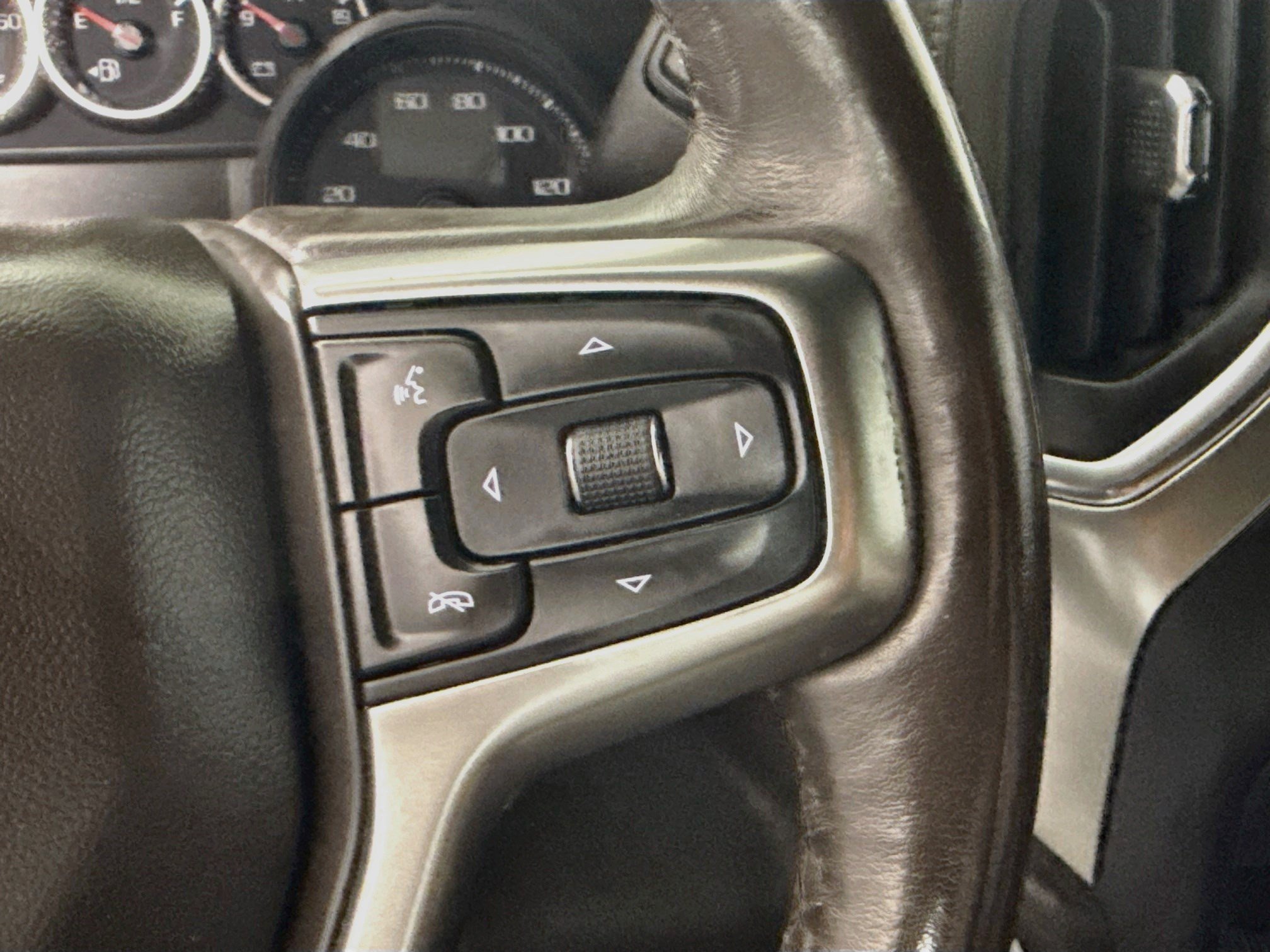 Used 2021 Chevrolet Silverado 1500 LT Trail Boss AWD/4WD image 15