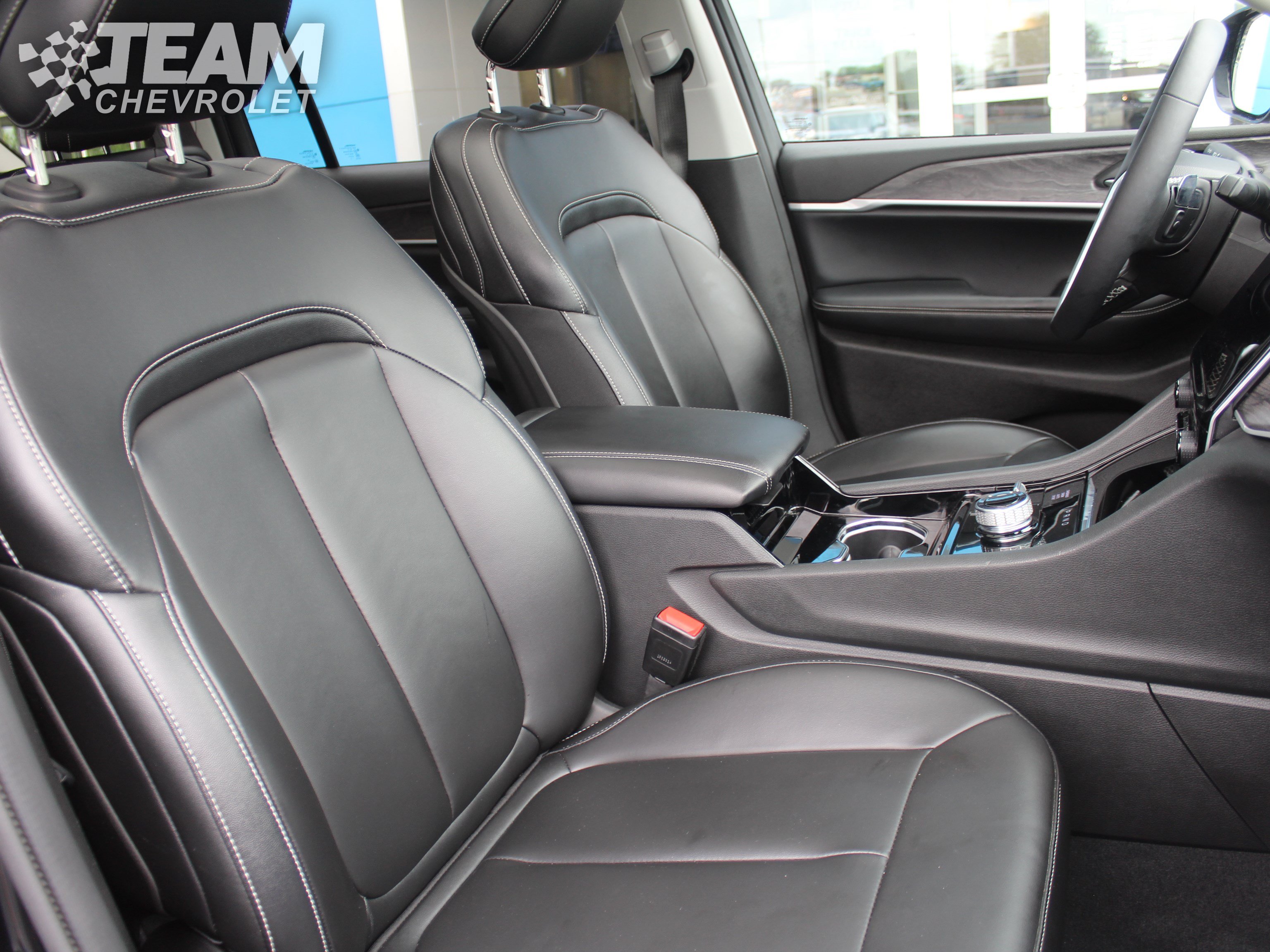 Used 2023 Jeep Grand Cherokee L Limited AWD/4WD image 29