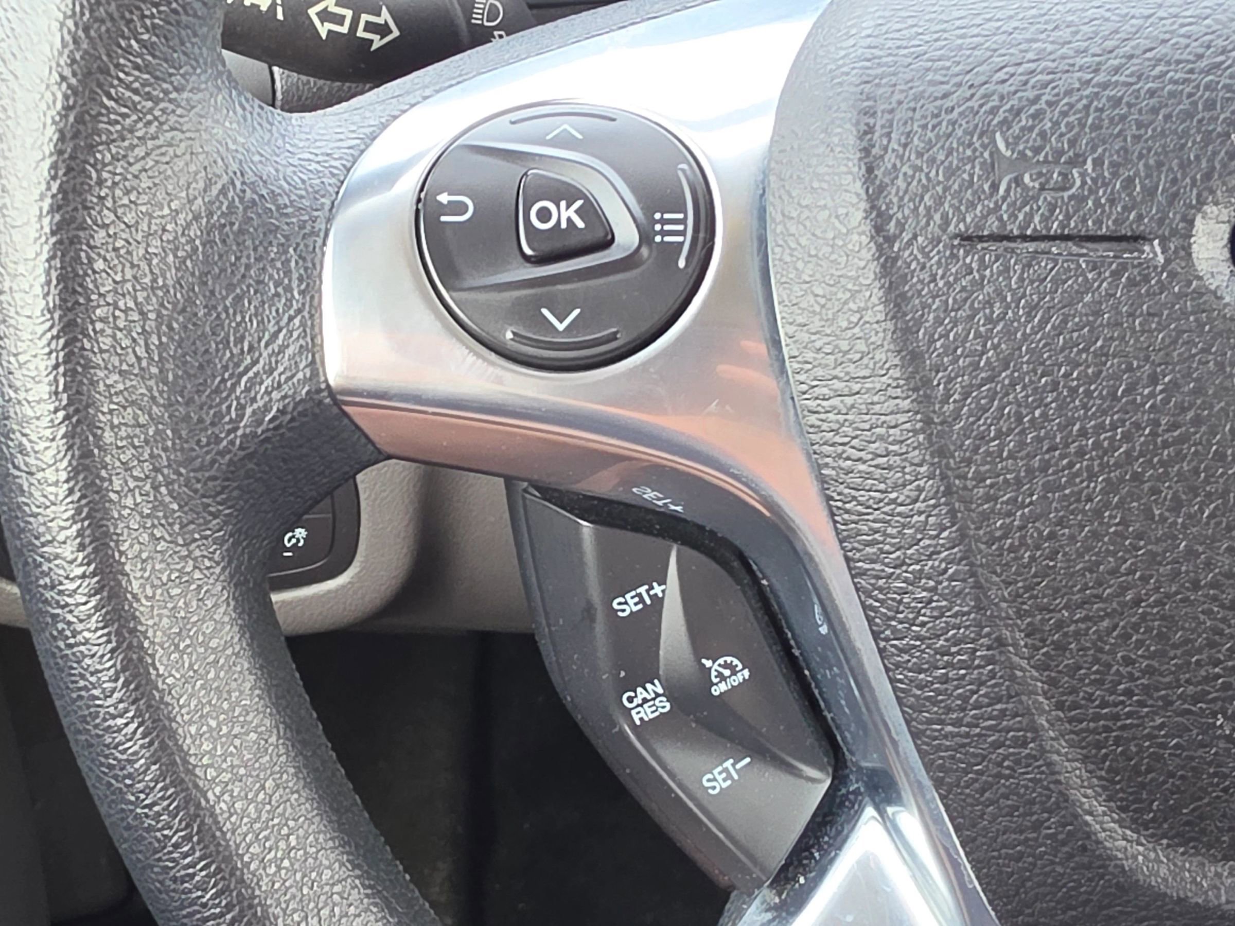 Used 2021 Ford Transit Connect XLT image 18