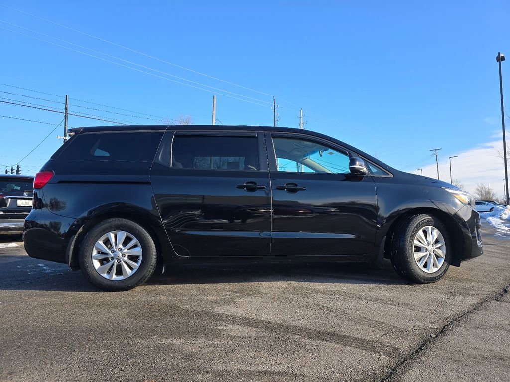 Used 2018 Kia Sedona LX image 15