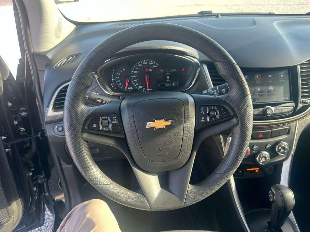 Used 2022 Chevrolet Trax LS w/ Tint and Cruise Package image 14