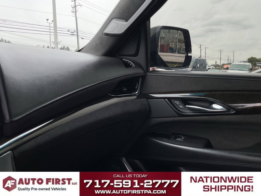 Used 2020 Cadillac Escalade ESV Platinum AWD/4WD image 29