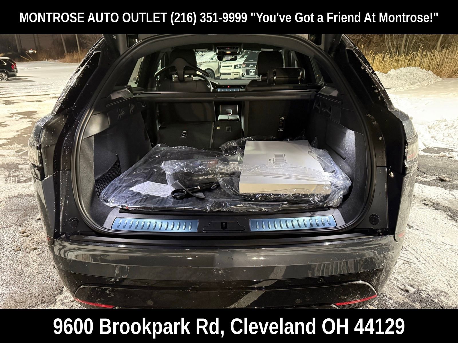 New 2026 Land Rover Range Rover Velar Dynamic SE image 36