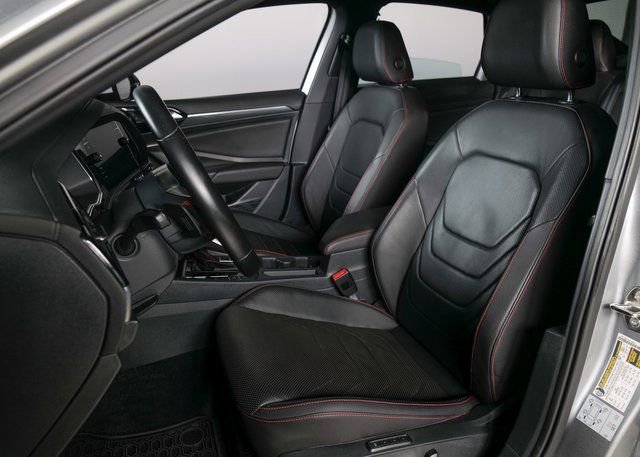 Used 2021 Volkswagen Jetta GLI Autobahn image 10