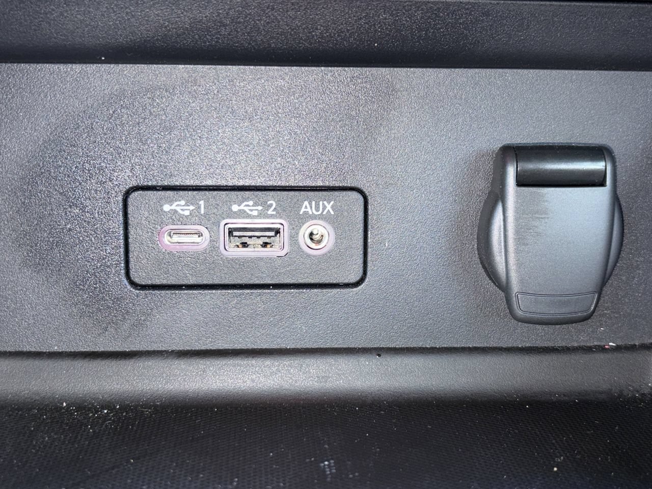 Certified 2023 Nissan Sentra SR w/ SR Premium Package FWD image 14