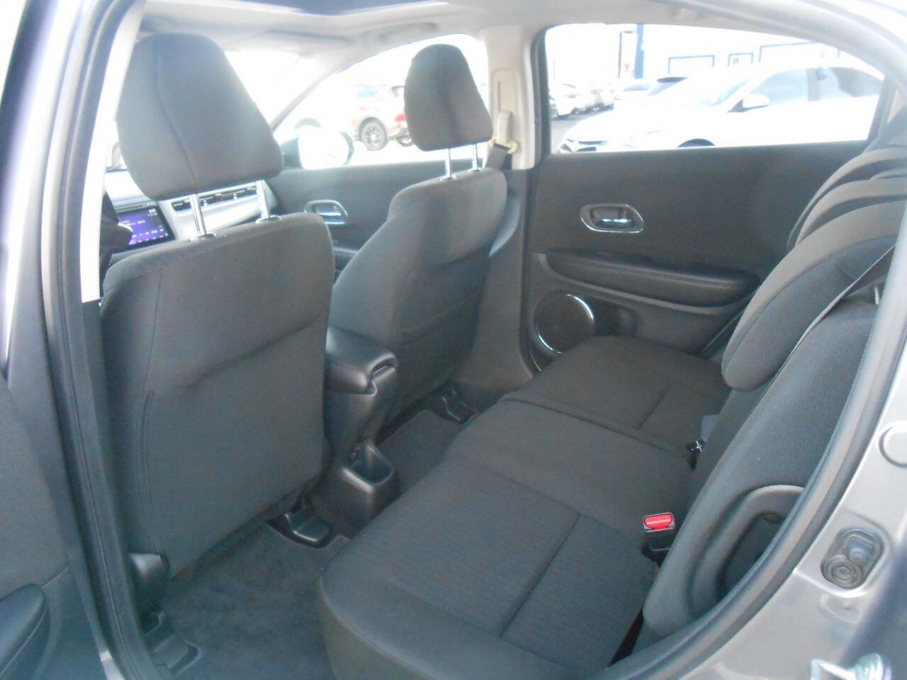 Used 2017 Honda HR-V EX image 11