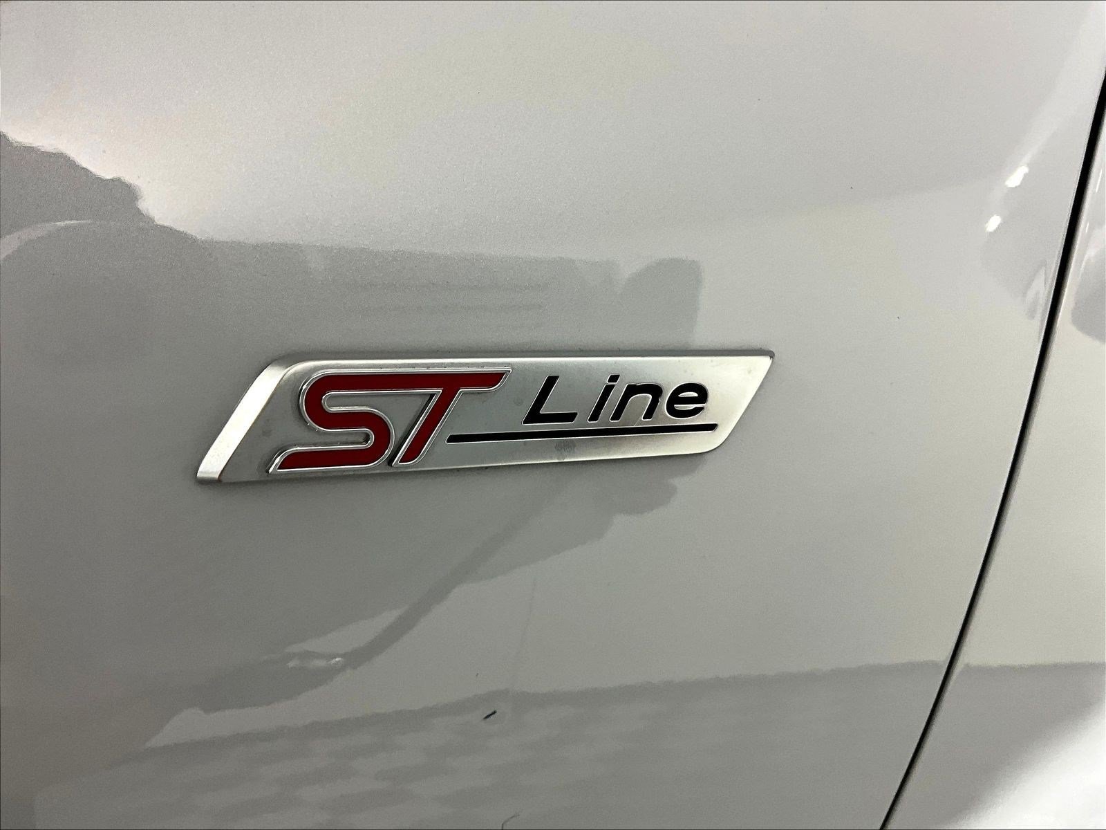 Used 2025 Ford Escape ST-Line Select AWD/4WD image 24