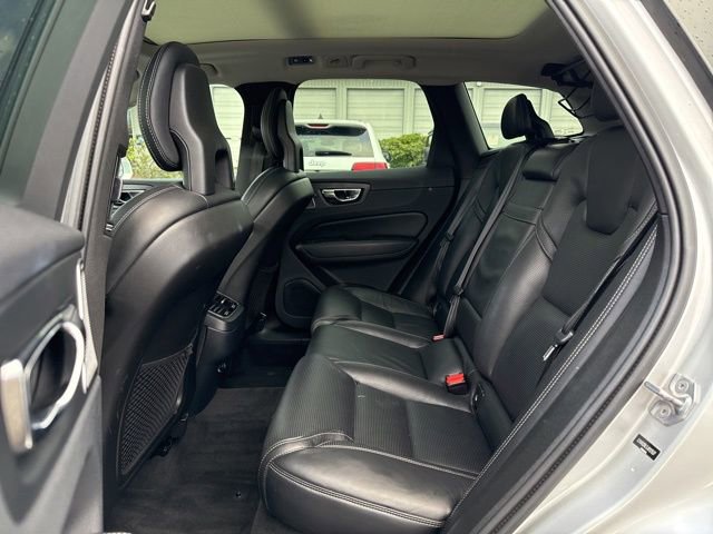 Used 2018 Volvo XC60 T6 Inscription w/ Luxury Seat Package image 21