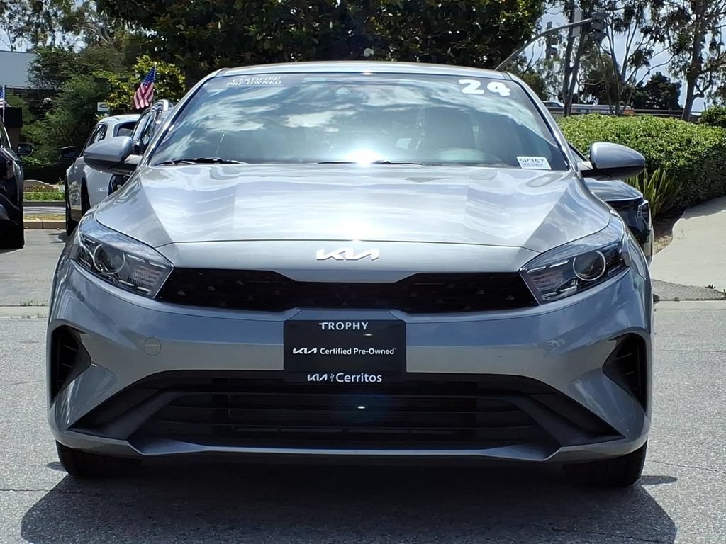 Certified 2024 Kia Forte LXS FWD image 2