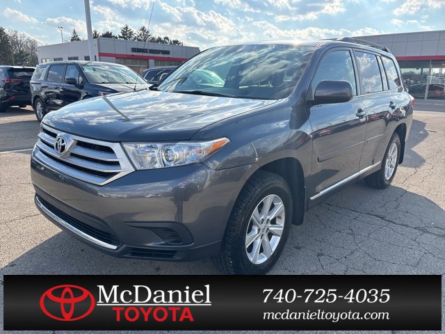 Used 2011 Toyota Highlander 2WD w/ Cold Weather Pkg image 1