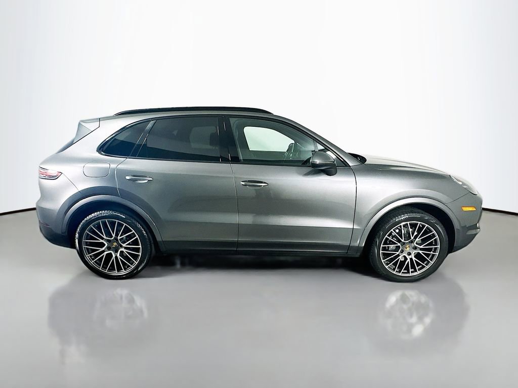 Used 2020 Porsche Cayenne image 8