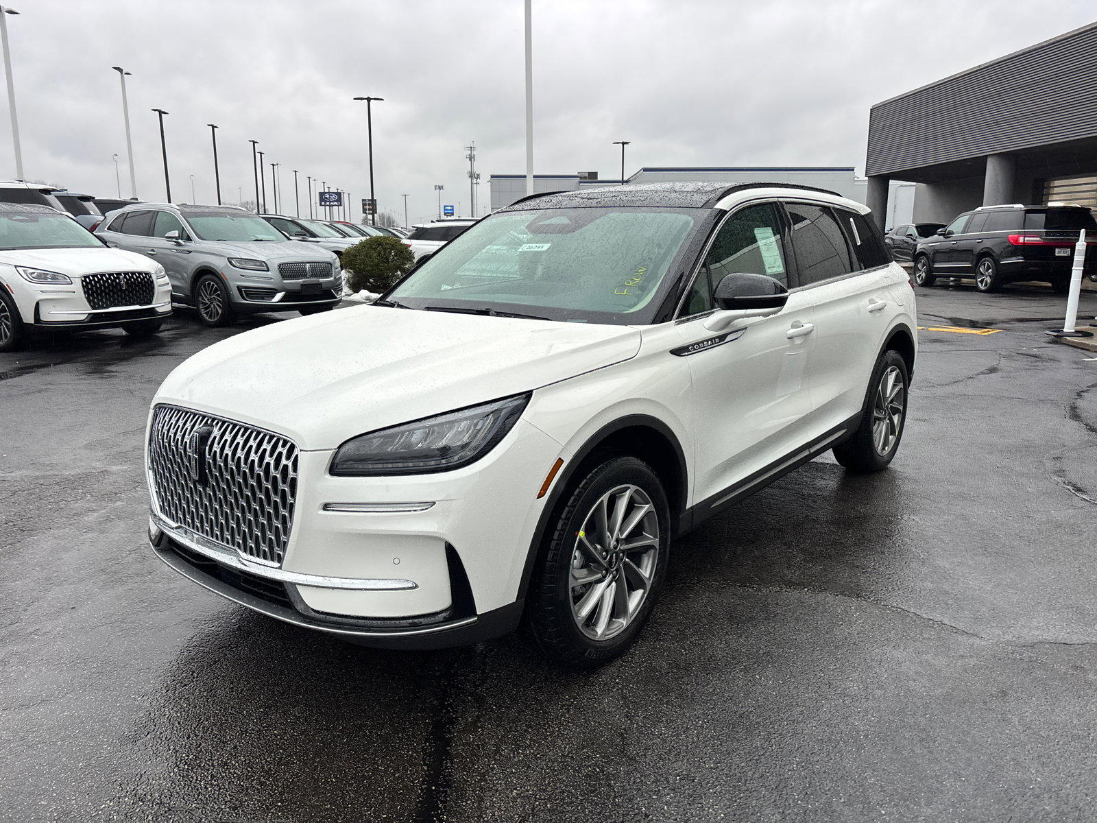 New 2026 Lincoln Corsair Premiere image 3