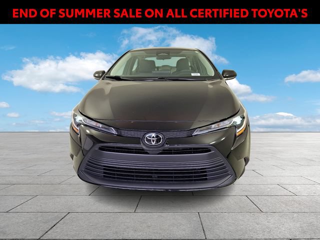 Certified 2025 Toyota Corolla LE FWD image 3