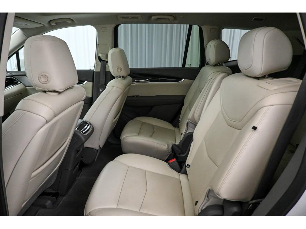 Used 2020 Cadillac XT6 Premium Luxury AWD/4WD image 22