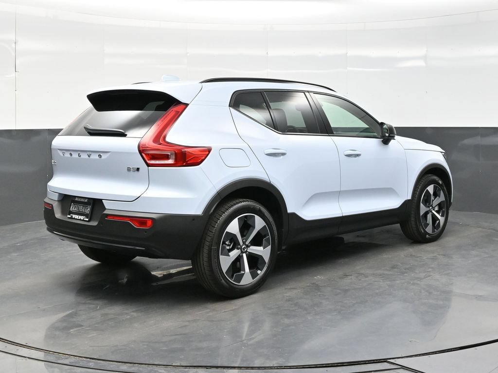 New 2026 Volvo XC40 B5 Plus w/ Protection Package Premier AWD/4WD image 7