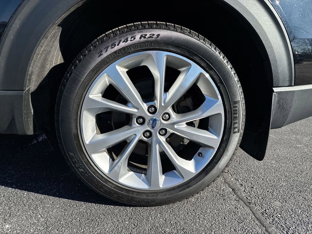 Used 2022 Ford Explorer Platinum w/ Technology Package image 29