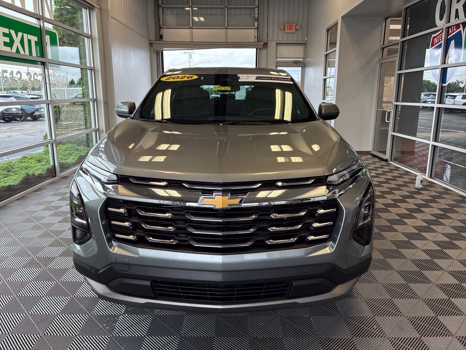 Used 2026 Chevrolet Equinox LT FWD image 2