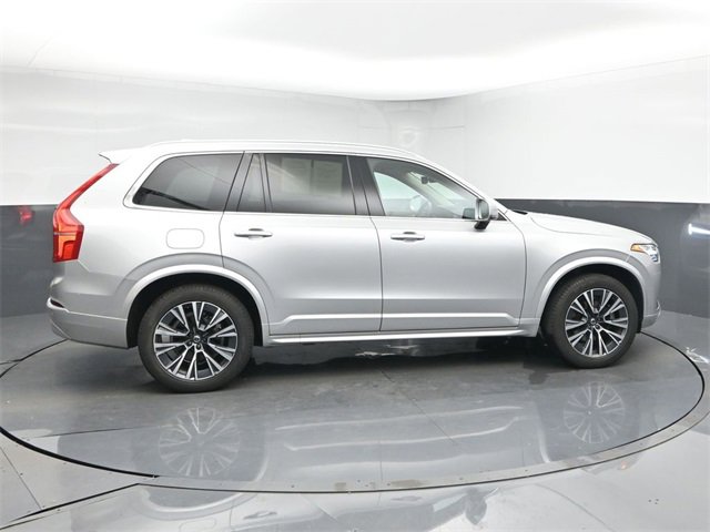 Used 2022 Volvo XC90 T6 Momentum w/ Climate Package image 8