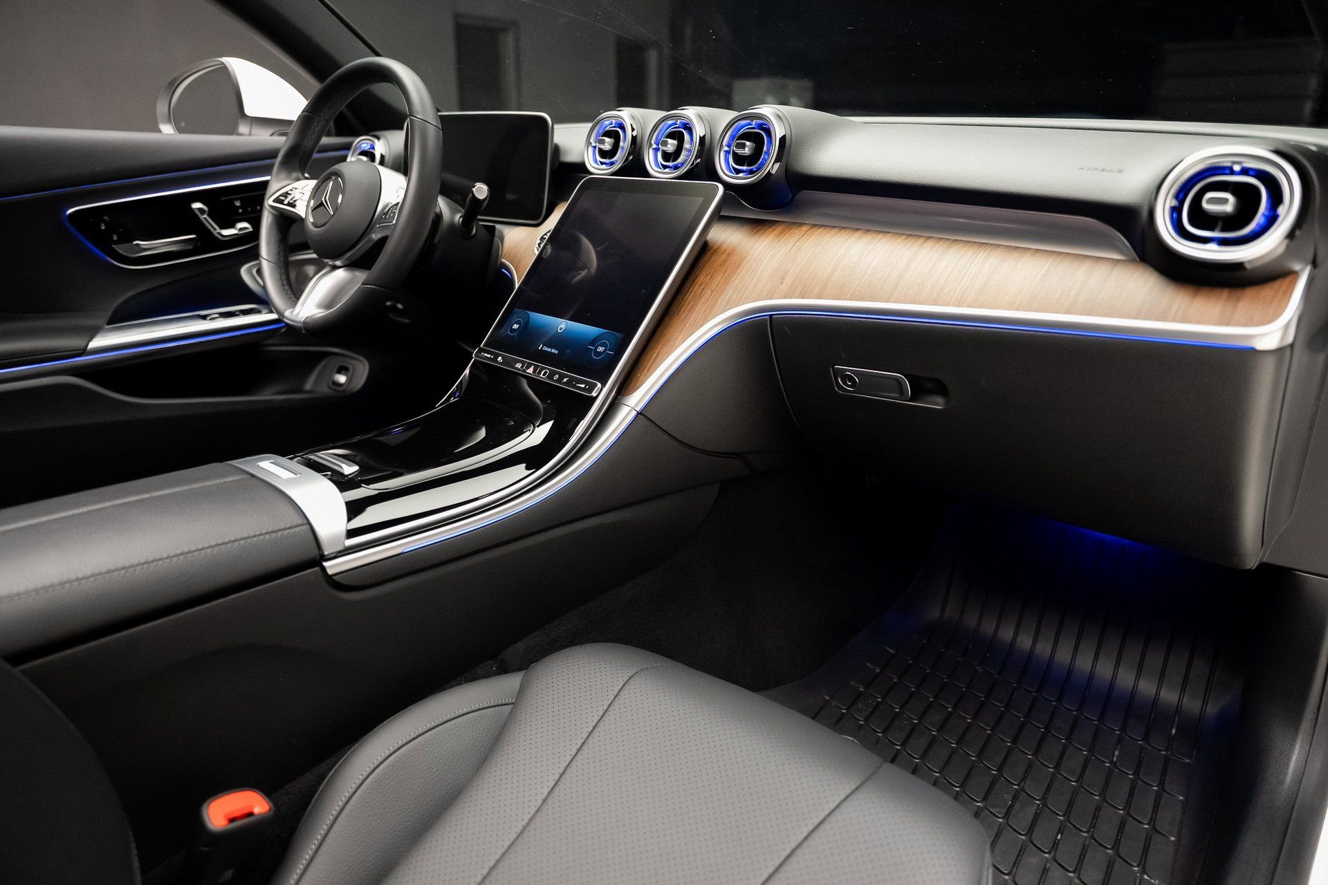 Used 2024 Mercedes-Benz CLE 300 4MATIC Coupe image 55