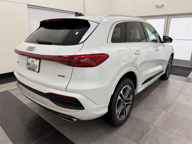 New 2025 Audi Q5 Premium image 2