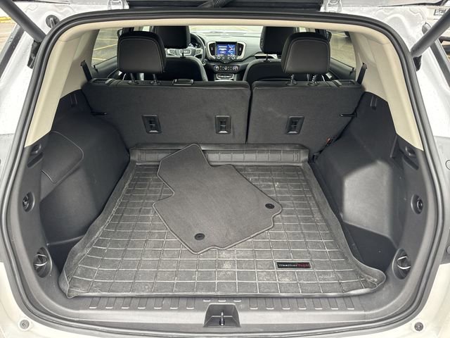 Used 2024 GMC Terrain Denali image 26