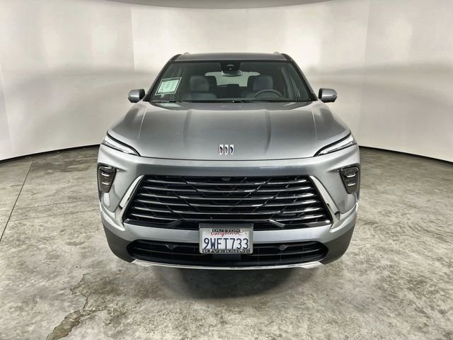 Used 2026 Buick Enclave Preferred w/ LPO, All-Weather Package image 3