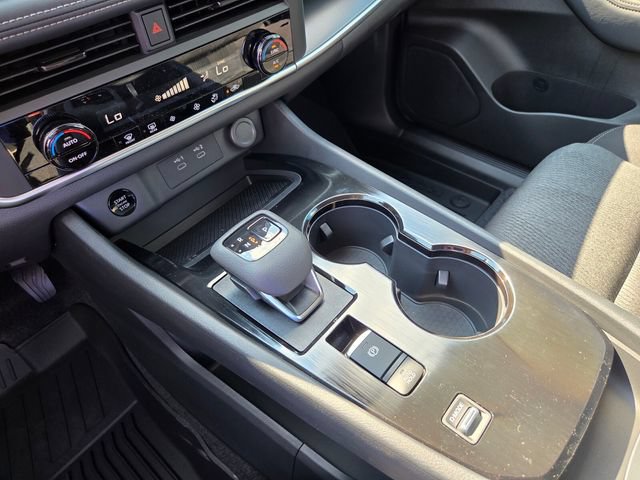 New 2026 Nissan Rogue SV FWD image 18