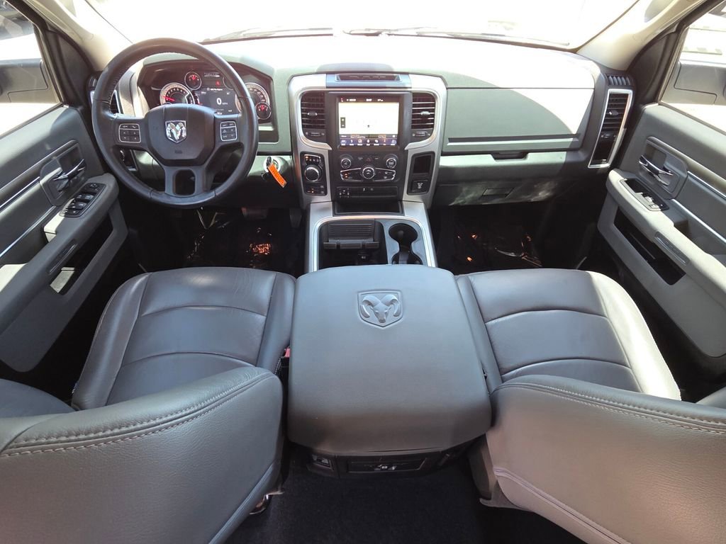 Used 2018 RAM 1500 SLT AWD/4WD image 23