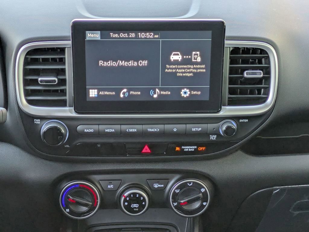 New 2026 Hyundai Venue SE image 21