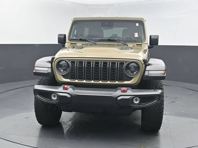 Used 2025 Jeep Wrangler Unlimited Rubicon AWD/4WD image 11