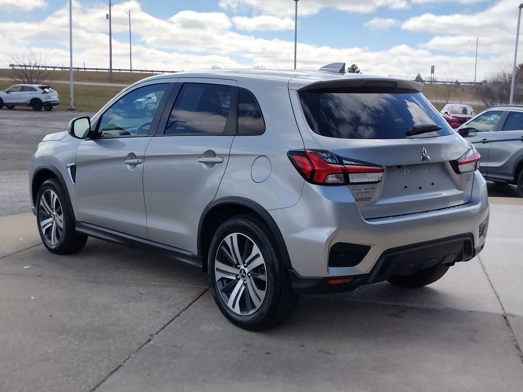 Used 2025 Mitsubishi Outlander Sport SE image 7