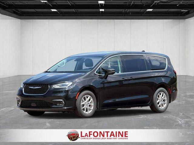 Used 2023 Chrysler Pacifica Touring-L