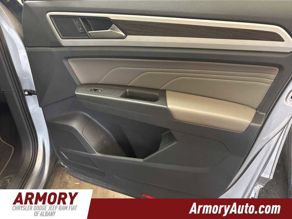 Used 2022 Volkswagen Atlas SE w/ Panoramic Sunroof Package image 42