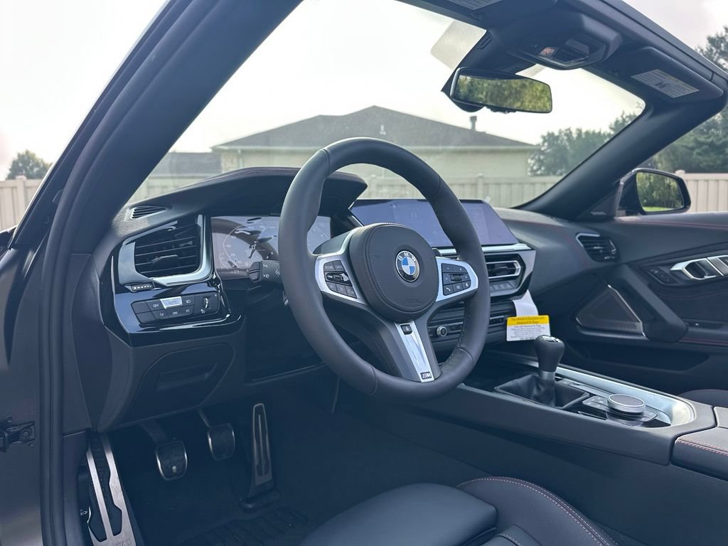New 2026 BMW Z4 M40i RWD image 17