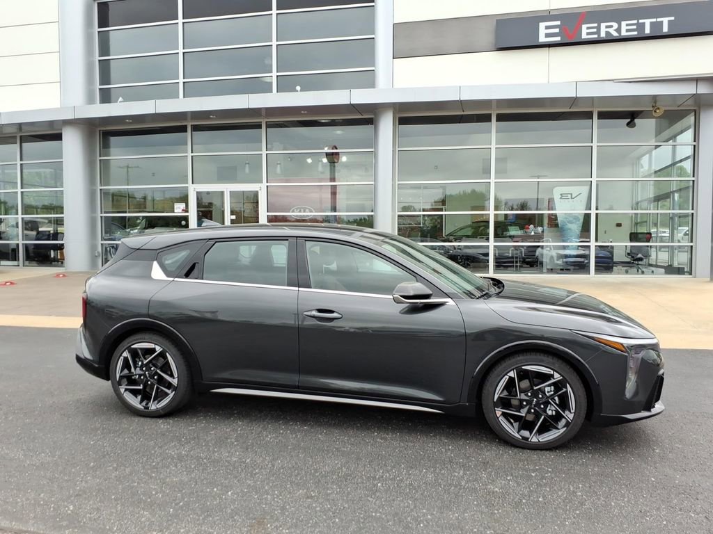 New 2026 Kia K4 GT-Line FWD image 2
