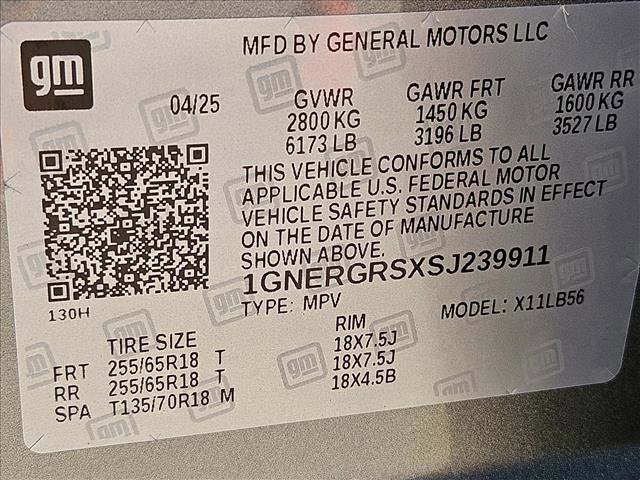 Used 2025 Chevrolet Traverse LT w/ Driver Confidence Package image 30