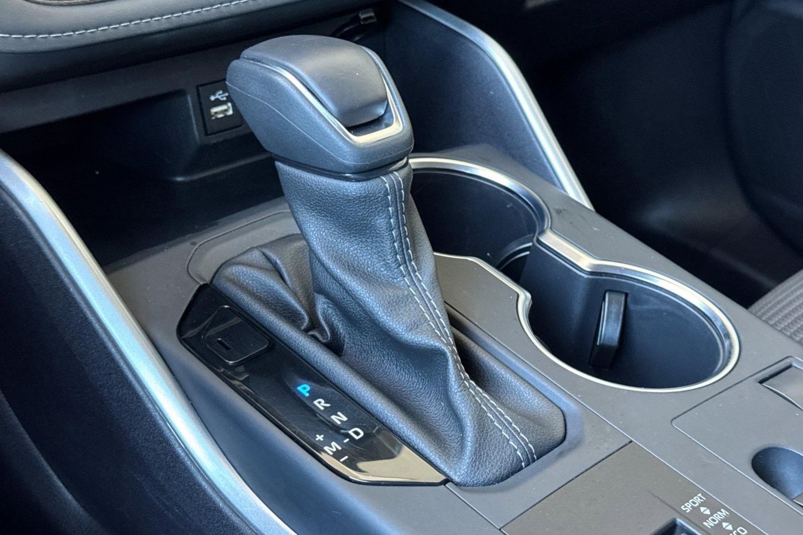 Used 2025 Toyota Highlander LE image 21