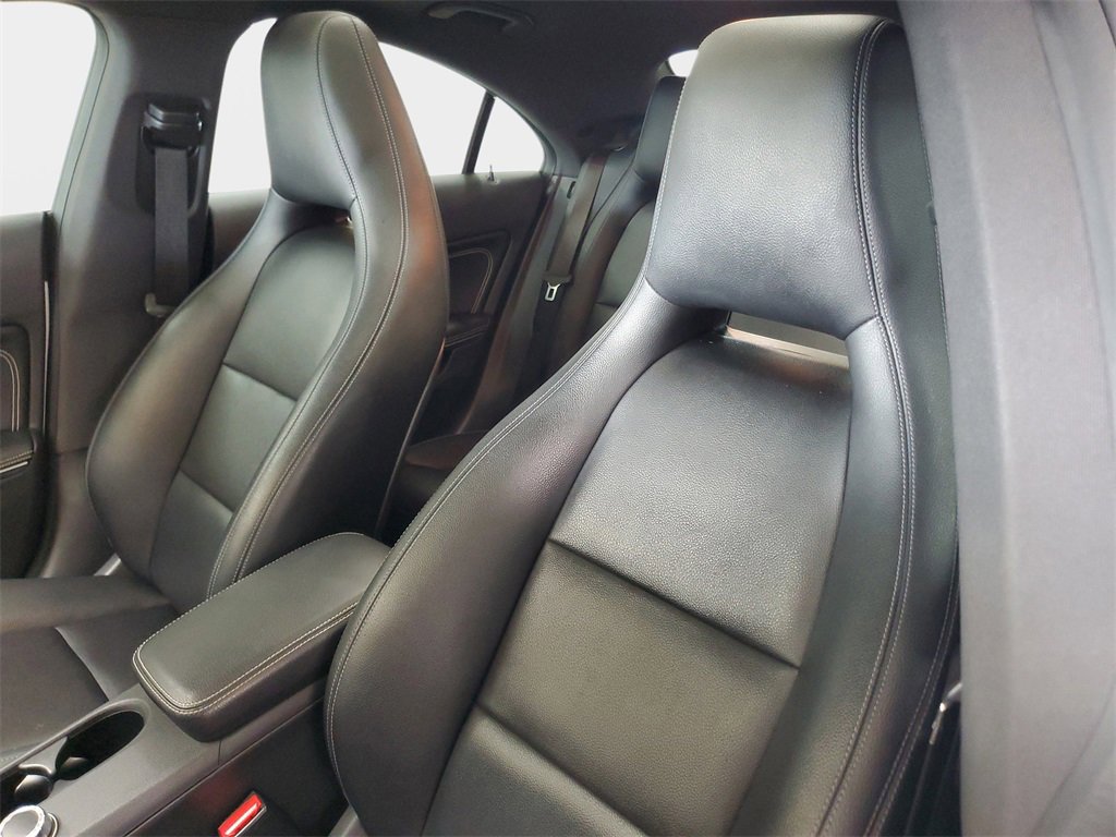 Used 2016 Mercedes-Benz CLA 250 4MATIC image 11