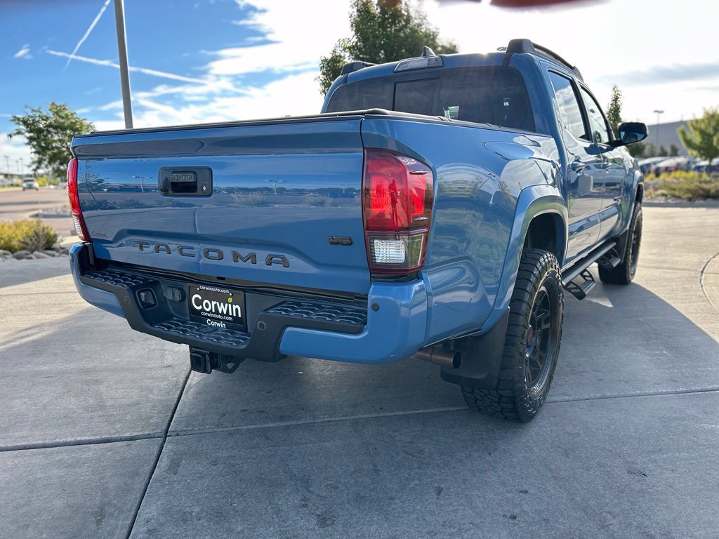 Used 2019 Toyota Tacoma TRD Sport AWD/4WD image 8