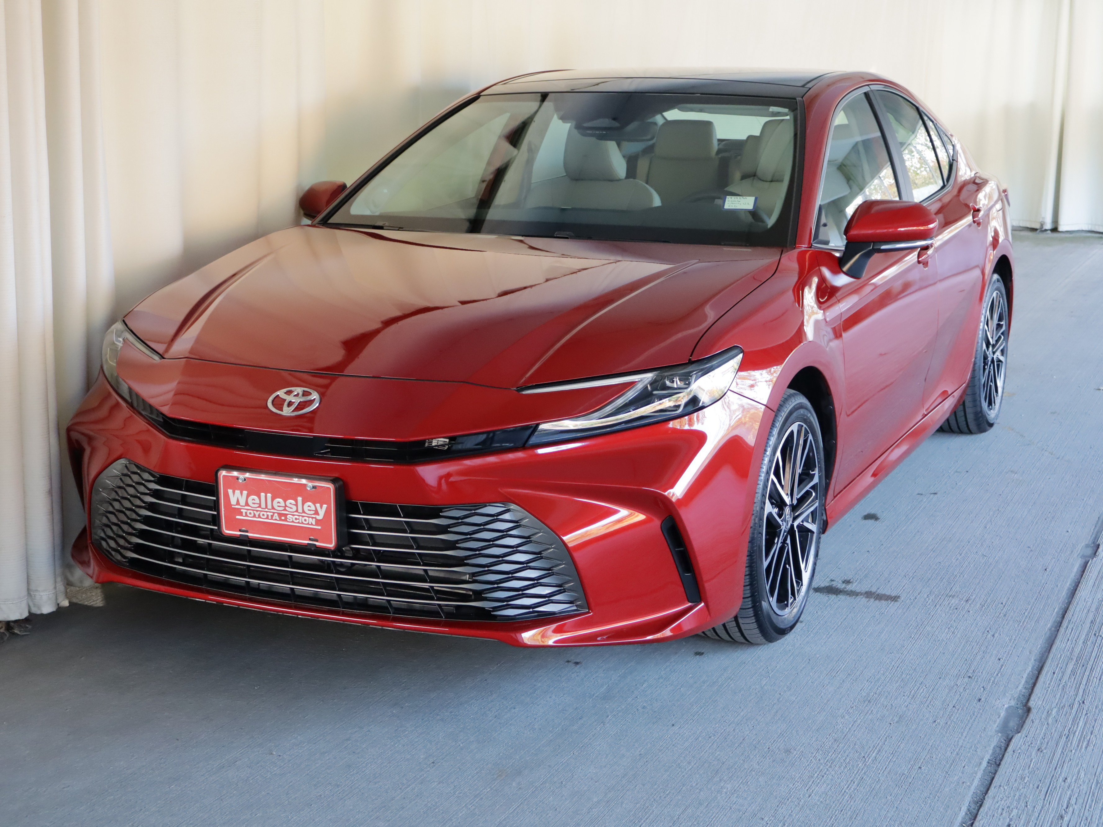 Used 2026 Toyota Camry XLE w/ Premium Package AWD/4WD image 24