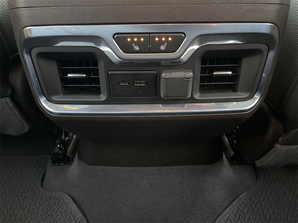 Used 2021 GMC Sierra 3500 Denali w/ Denali Ultimate Package image 22