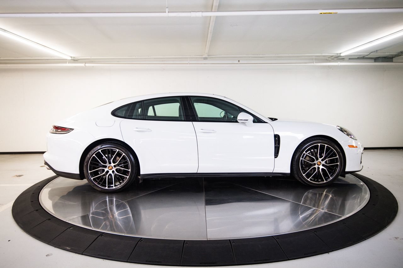 Certified 2023 Porsche Panamera image 8