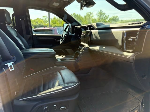 Used 2025 GMC Sierra 2500 AT4X AWD/4WD image 10