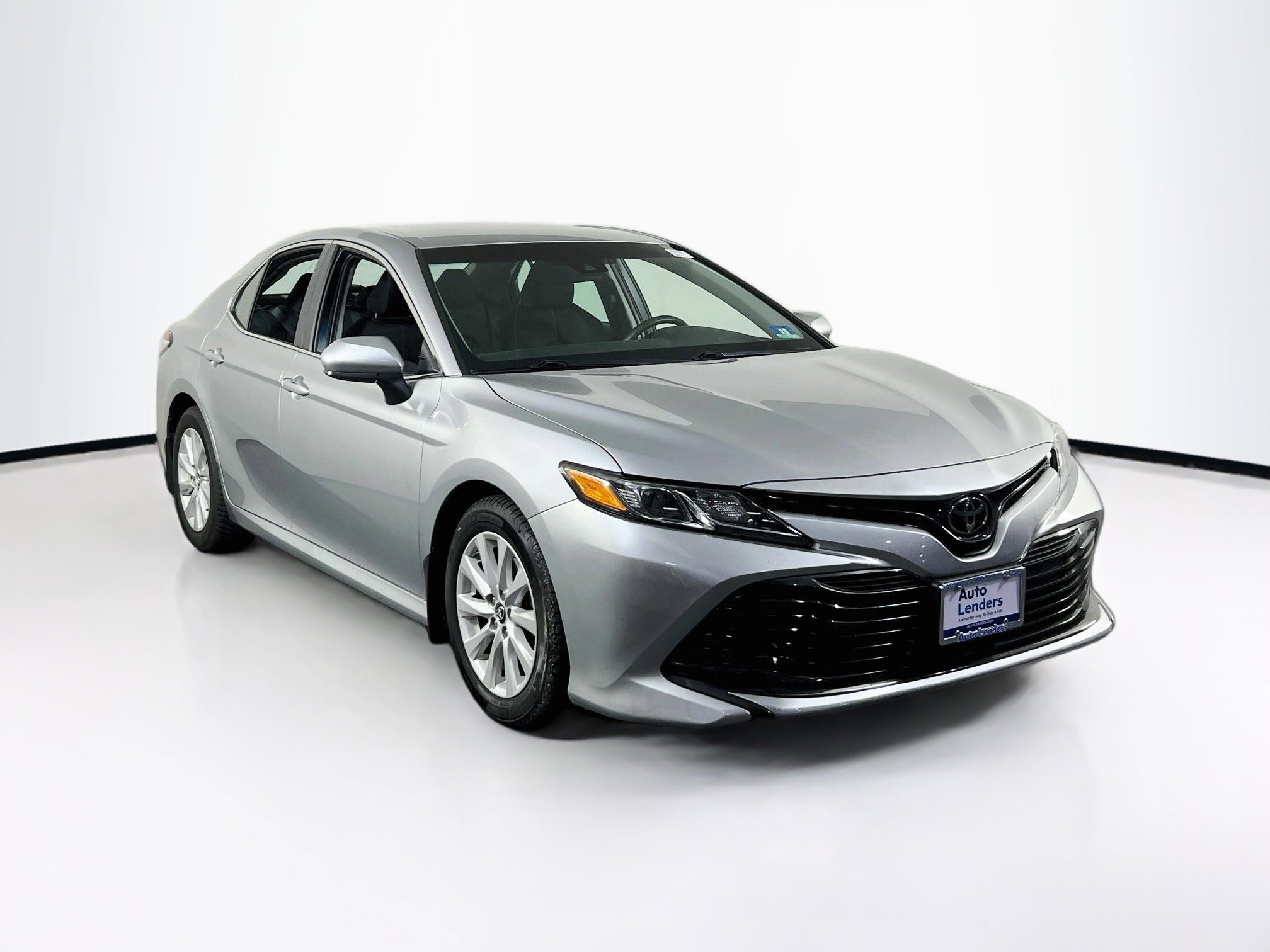 Used 2018 Toyota Camry LE w/ Protection Package (Q2) FWD image 3