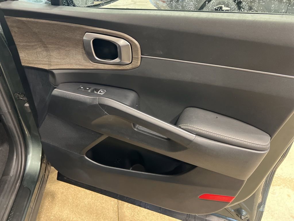 Certified 2023 Kia Sorento S image 22