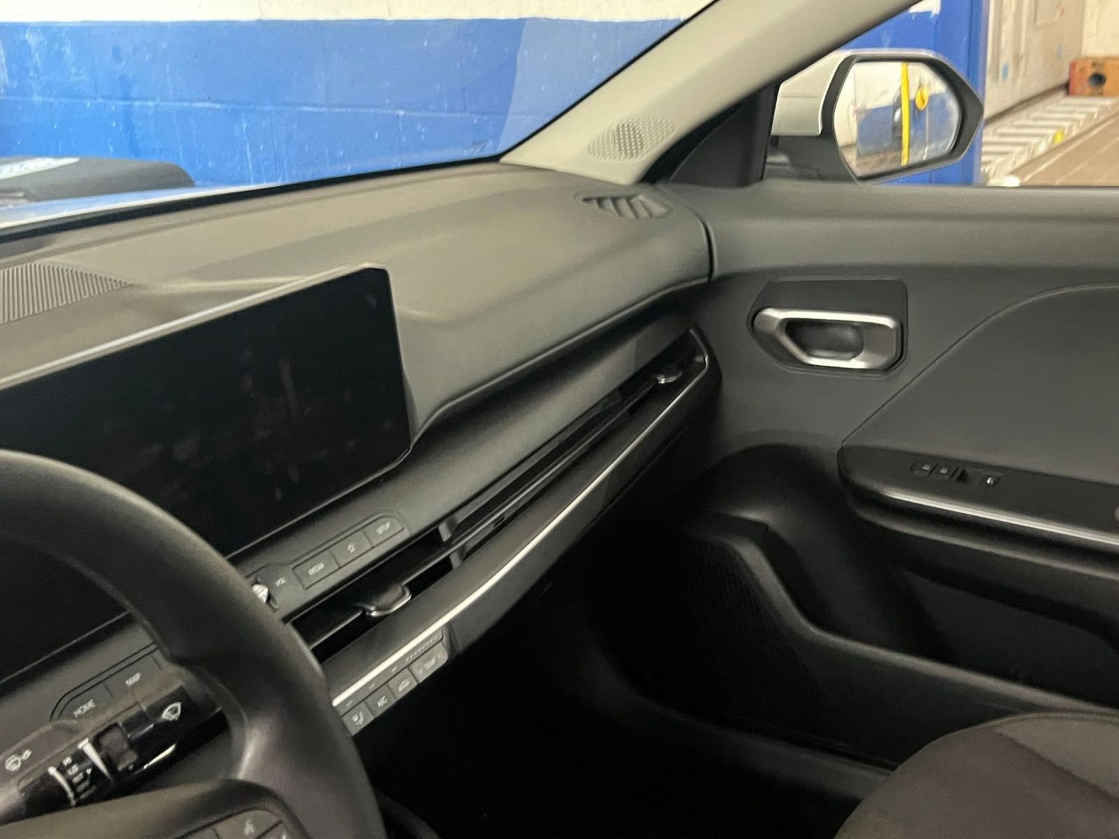 Used 2025 Kia K4 FWD image 31